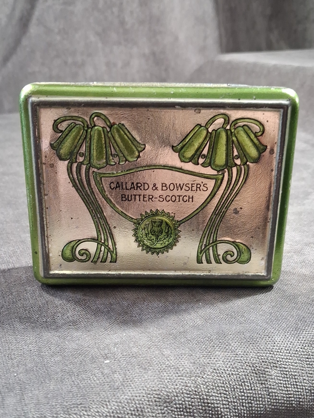 Vintange Art Deco Callard & Bowser's Butter-Scotch Siver + Green Candy Tin G-